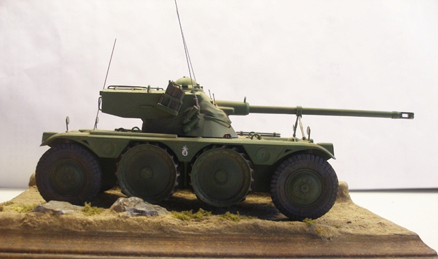 Maquette de Char en plastique French EBR-11 WRV 1/35